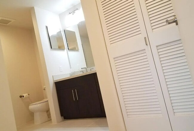 Building Photo - Modern Touches. Pets Negotiable.
