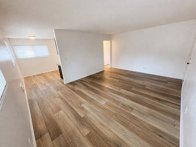 Interior Photo - 711 E. Pleasant Street
