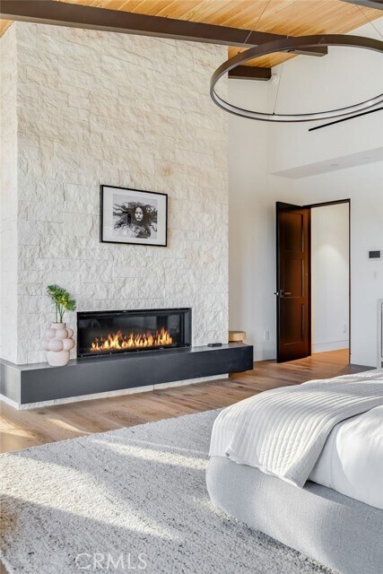 Building Photo - 427 Santa Ana Ave