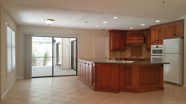 Building Photo - **4431 NW 53rd Street (Huntington)