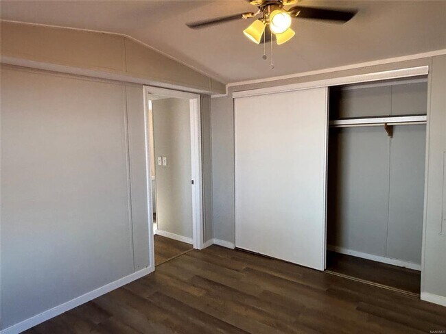 Building Photo - 1328 Gator Hl Dr