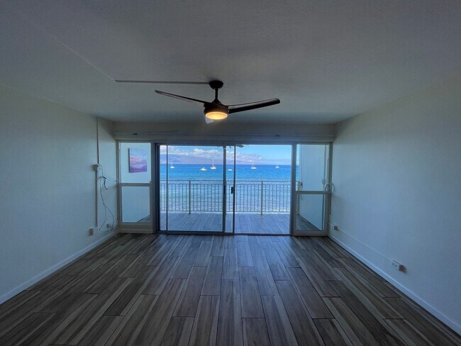 Building Photo - Lahaina Roads Oceanfront One Bedroom