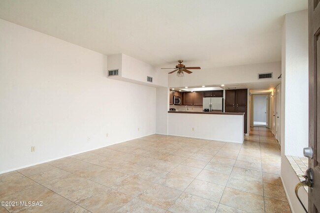 Building Photo - 4465 E Mossy Brook Pl