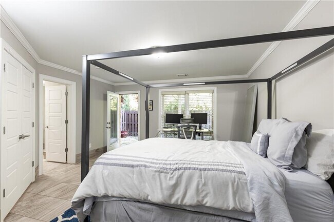 Building Photo - 3130 Chestnut Woods Dr