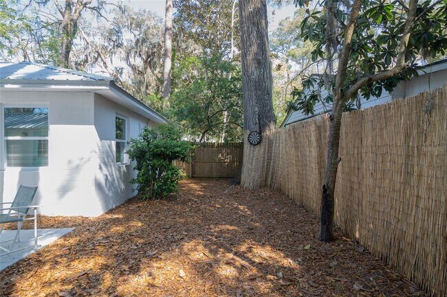 Building Photo - 1435 NW 7th Ave