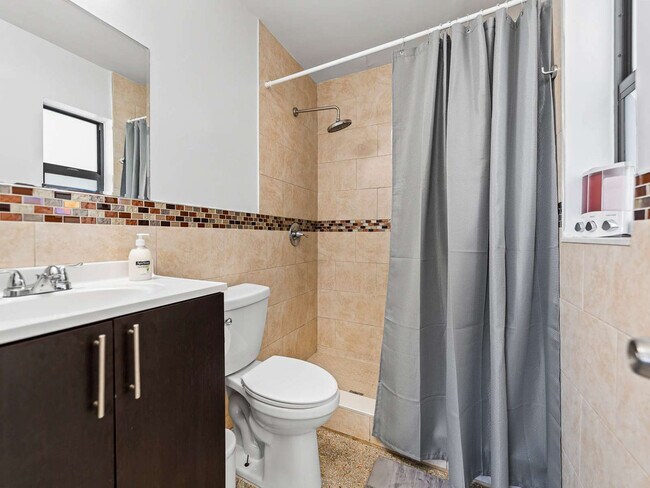 Building Photo - 2740 NW 21st St