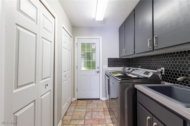 Building Photo - 24434 Emmons Rd