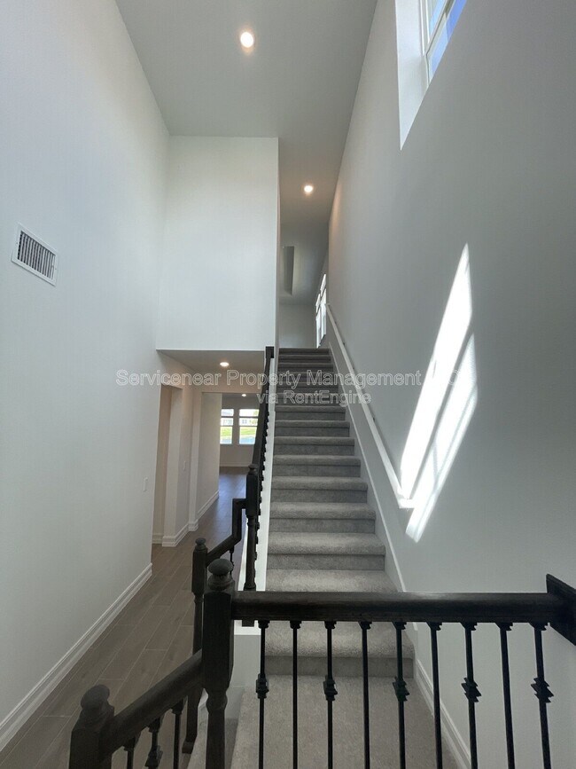 Building Photo - 7124 119th Ct E