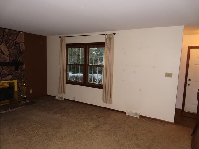 Building Photo - 5221 W Loomis Rd