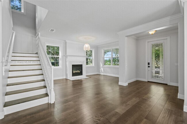 Building Photo - 118 Barbados Dr