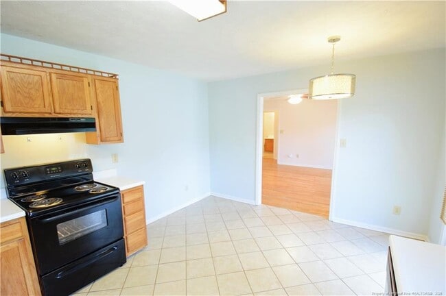 Building Photo - 521 Stone Way Ct