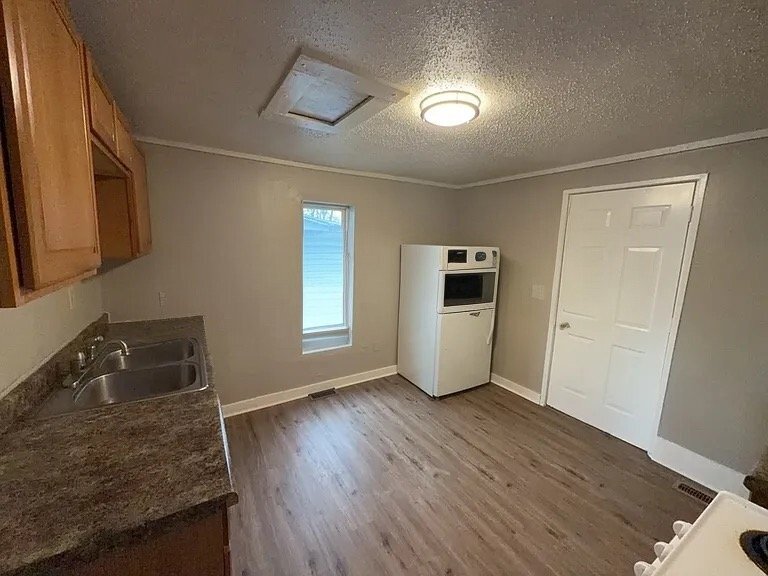 Building Photo - 1233 Williams St