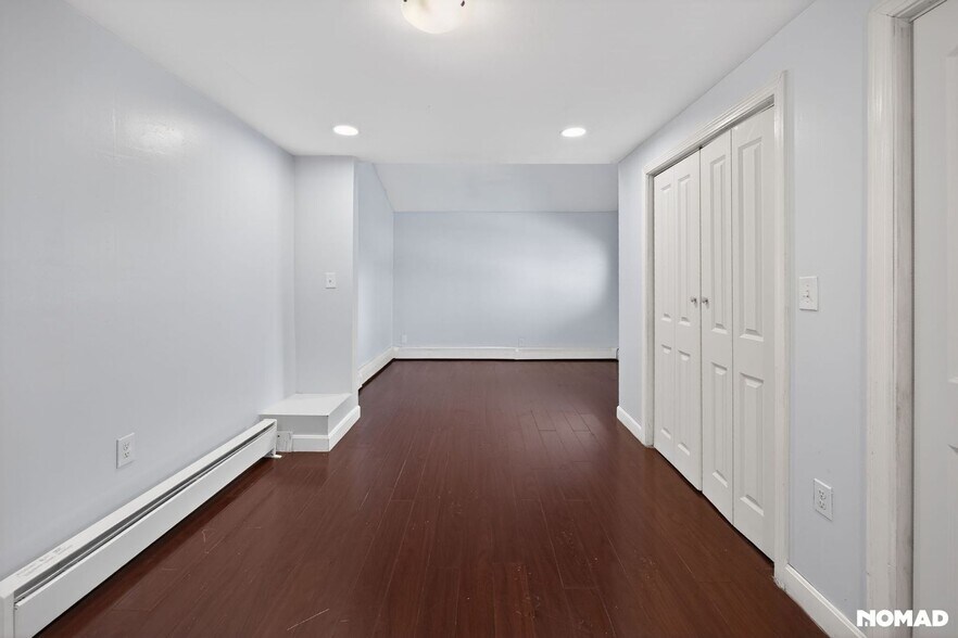 Building Photo - 36 Beach St