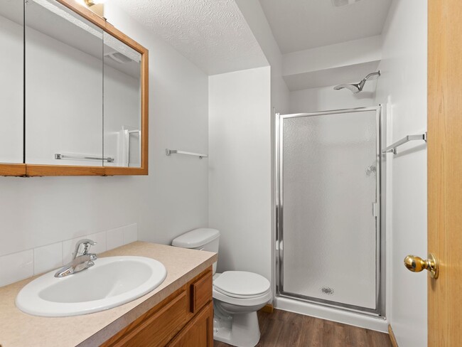 Building Photo - Renter's Dream with Triple Car Garage