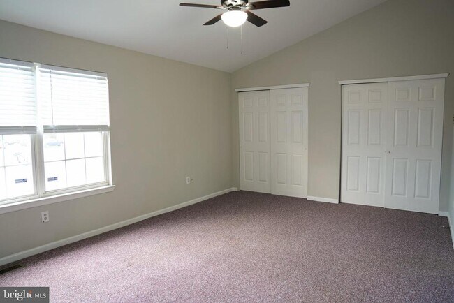 Building Photo - 30 Steeplechase Cir