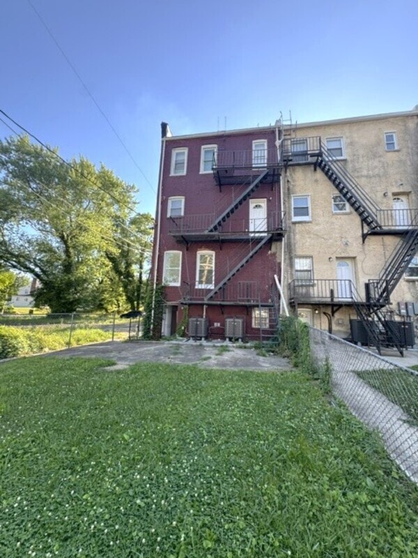 Building Photo - 2101 Chelsea Terrace