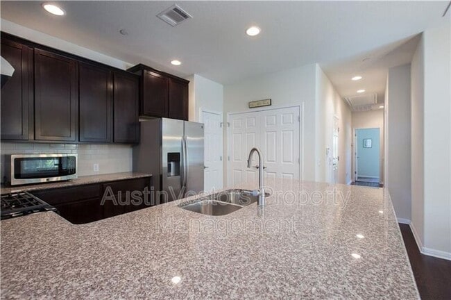 Building Photo - 2304 S Lakeline Blvd