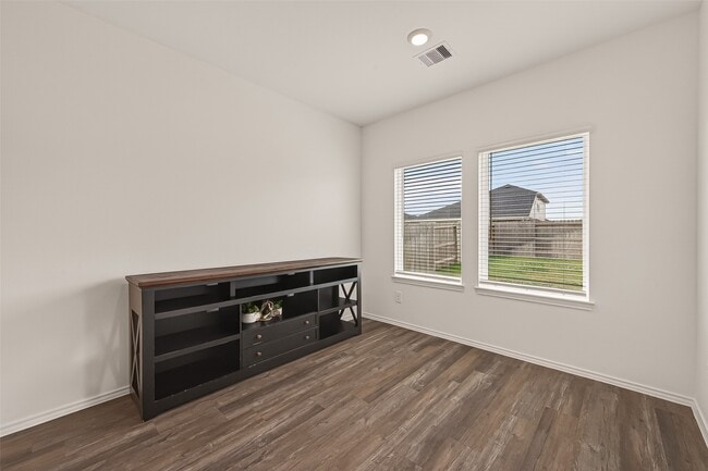 Building Photo - 6107 Ginevra Summers Dr