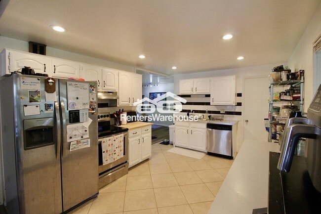 Building Photo - 1405 Abilene Dr
