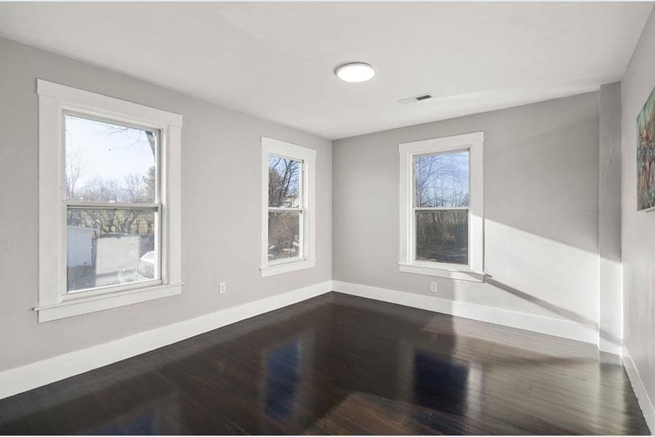 Building Photo - 41 Watch St