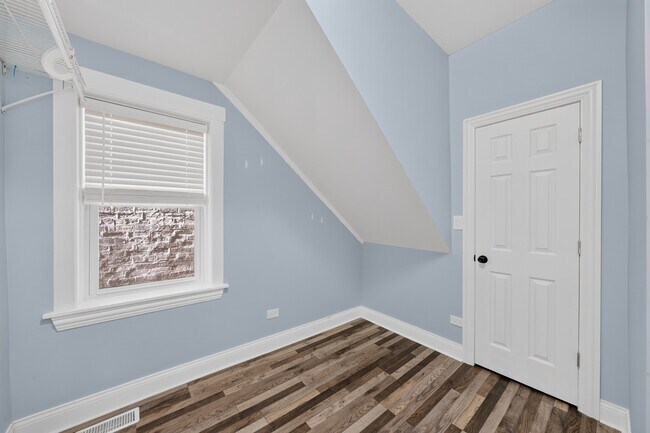 Building Photo - 1234 S 49th Ave