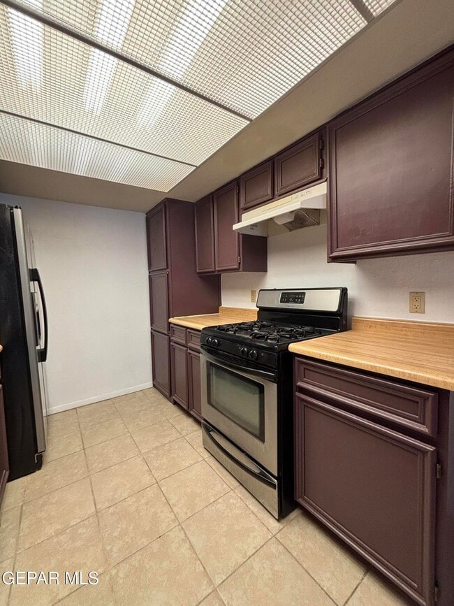 Building Photo - 3228 Mountain Ridge Dr