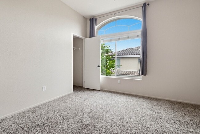 Building Photo - 2288 Cabo Bahia