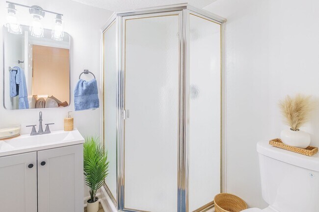 Building Photo - 134 Northwood Dr