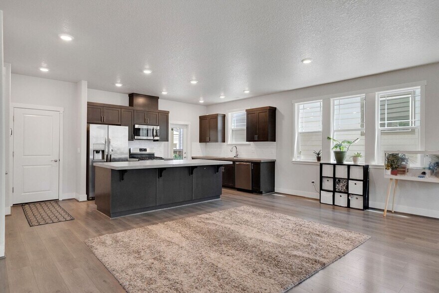 Building Photo - 16855 SW Townsville St