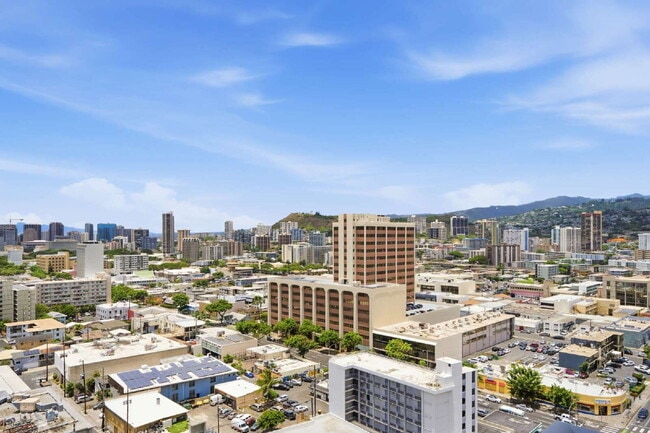 Building Photo - Fully Furnished 1-Bedroom at The Park on Ke‘eaumoku – Liona Tower