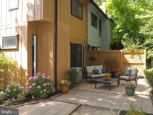 Building Photo - 11922 Escalante Ct