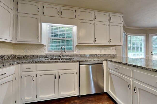 Building Photo - 3651 Mountain Cove Rd