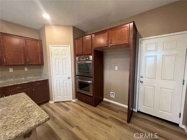 Building Photo - 40485 Amesbury Ln