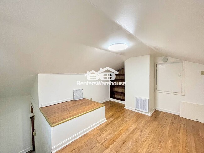 Building Photo - 2909 Duke of York Dr