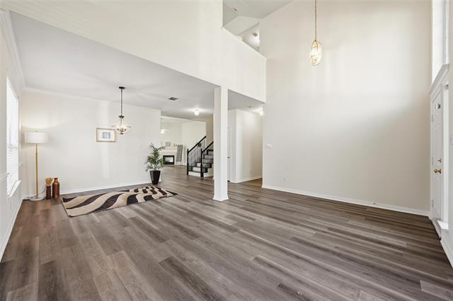 Building Photo - 1718 Clarke Springs Dr