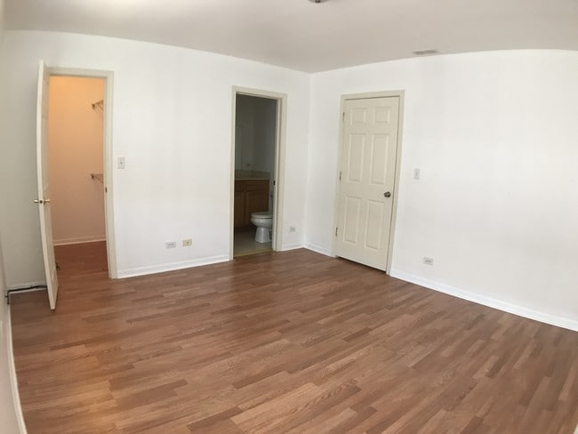 Master BR (with walk in closet and bathroom) - 2037 W 35th St