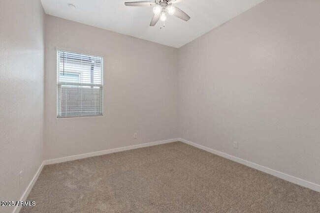 Building Photo - 9749 E Tahoe Ave