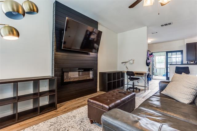 Building Photo - 803 Greene Way