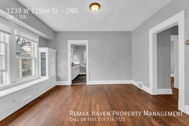 Building Photo - 1239 W 115th St