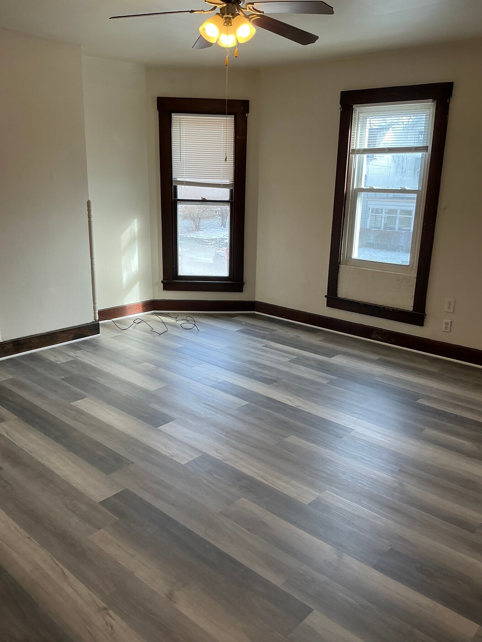 Building Photo - 30 S 13th St