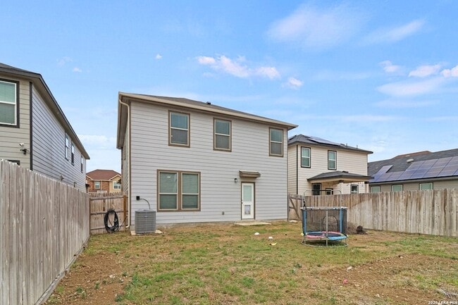 Building Photo - 355 Deer Crest Dr