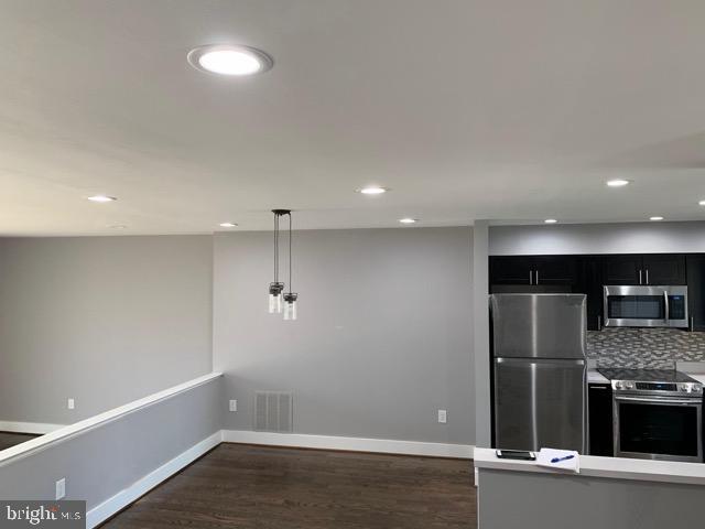 Building Photo - 10203 Scarborough Commons Ct