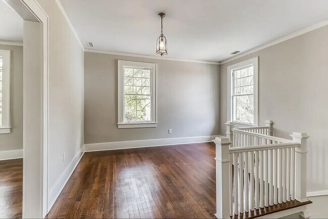 Building Photo - 3 BED | 2 BATH | ARDSLEY PARK | PRIVATE BACK PORCH