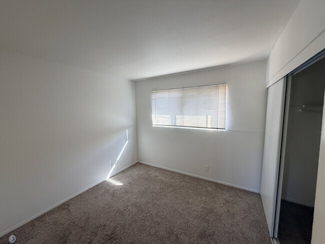 Building Photo - 1624 Mimosa Pl