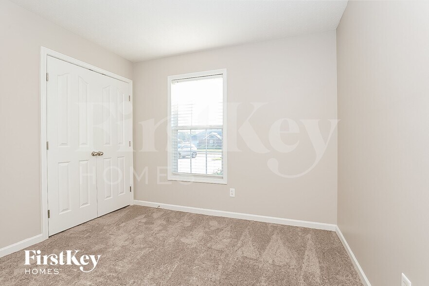 Building Photo - 8117 Bostic Dr