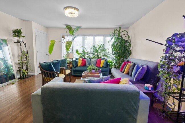 Building Photo - 180 MCADOO Ave