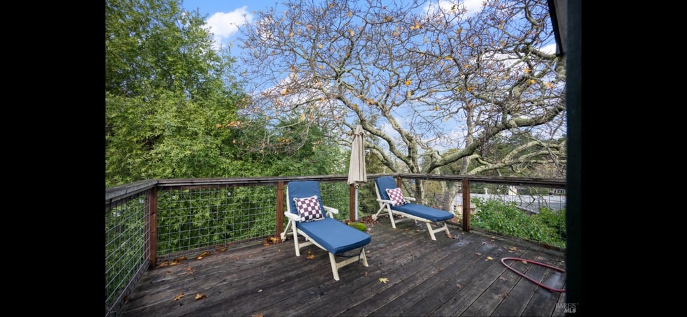 Building Photo - 142 Bungalow Ave