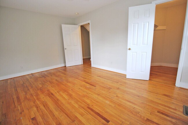 Building Photo - 1141 Virginia St