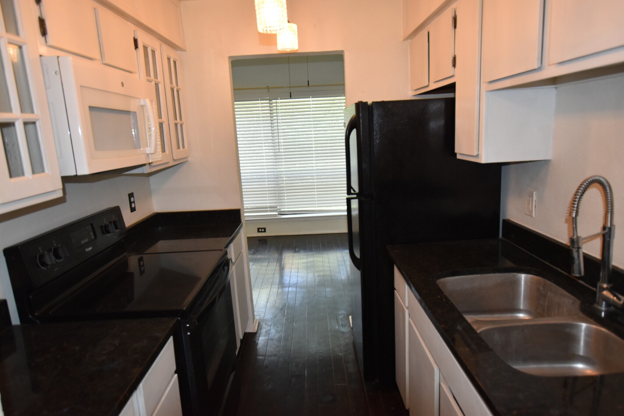 Building Photo - 6718 Eastridge Dr