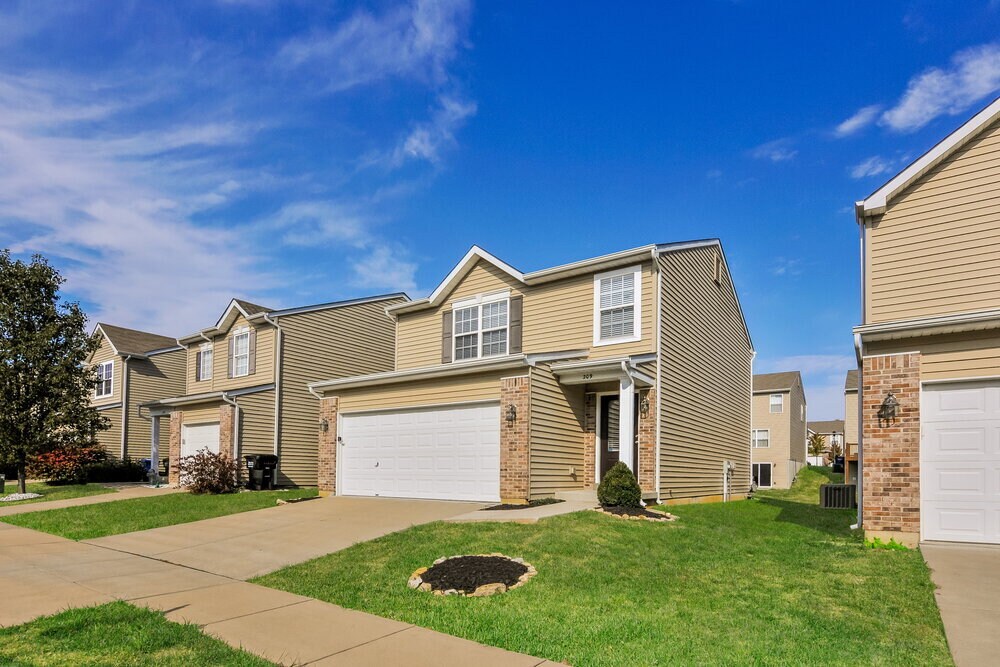 Building Photo - 209 Cimarron Ridge Crossing